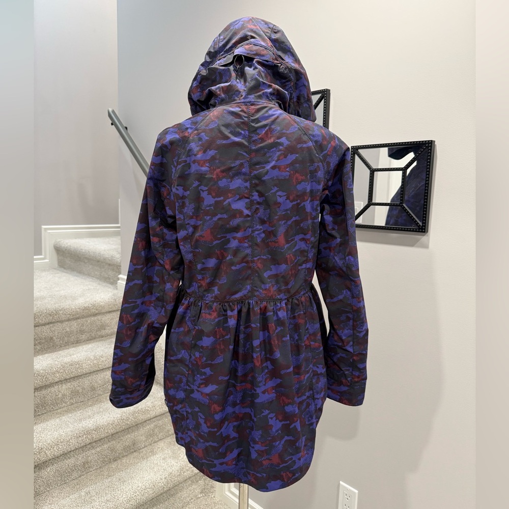 Lululemon Rain for Daze II Jacket - Picture 2 of 10